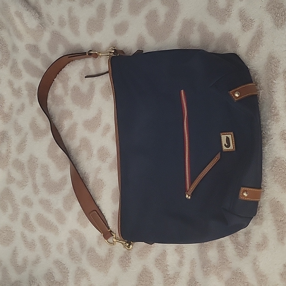 Dooney&bourke shoulder bag